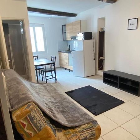 Petit Appartement Calme En Plein Centre Du Village De Ribiers Dış mekan fotoğraf